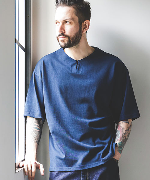 ORGANIC U.S COTTON / KEY NECK T-SHIRT CUT&KNIT | MR.OLIVE
