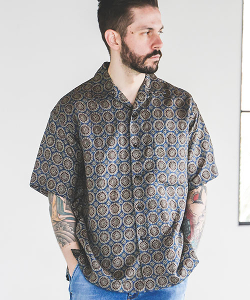 L/R CIRCLE BATIK PATTERN / OPEN COLLAR SHIRT SHIRTS | MR