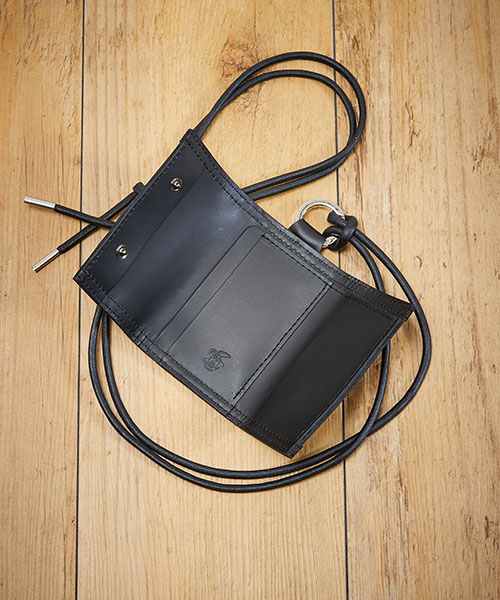 MR.OLIVE E.O.I / POLISHED SMOOTH LEATHER COMPACT WALLET